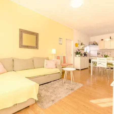 Apartament Roca